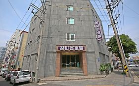 Champion Hotel